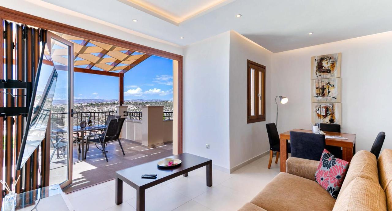Modern Apartment Nz11 Large Balconies With Sea And Mountain Views Kouklia Exteriér fotografie